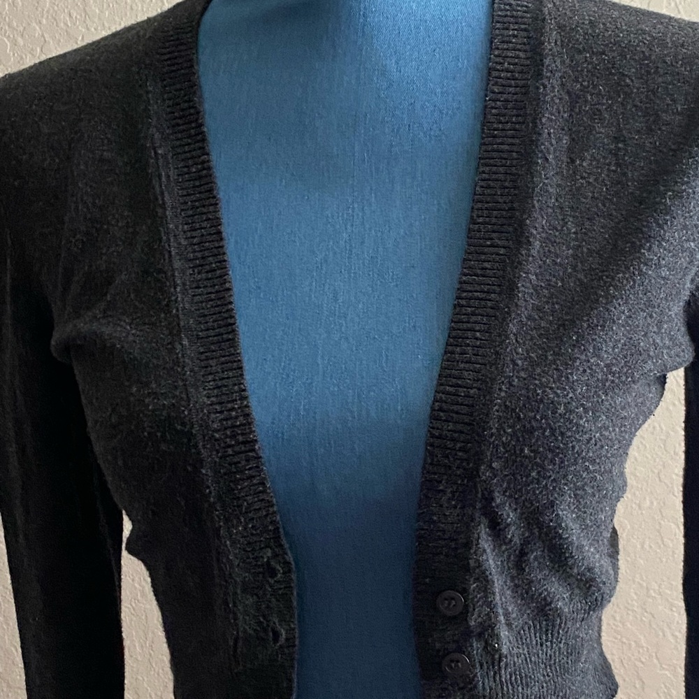 Express cropped sweater - Picture 2 of 5